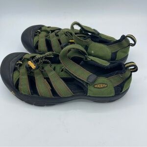 Keen Newport H2 Green/Black Athletic Sandals Women’s Size 6M 1001938 Water Shoes